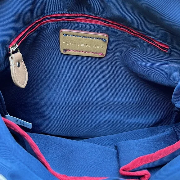 Tommy Hilfiger attractive cloth bag - Picture 5 of 9